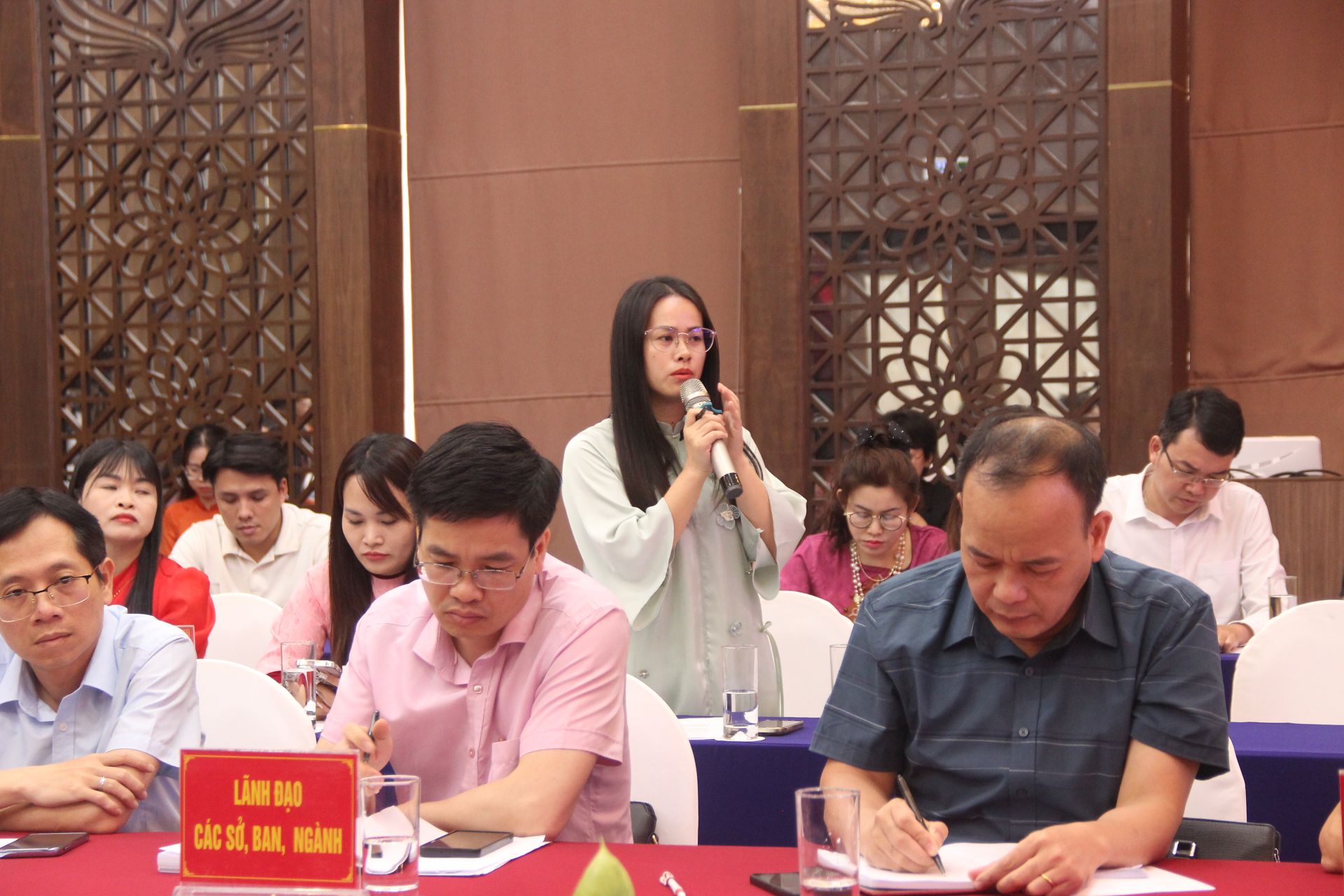 Bà Hứa Thị Thơ, Founder Công ty TNHH TM và XNK Azila Việt Nam phát biểu tại diễn đàn