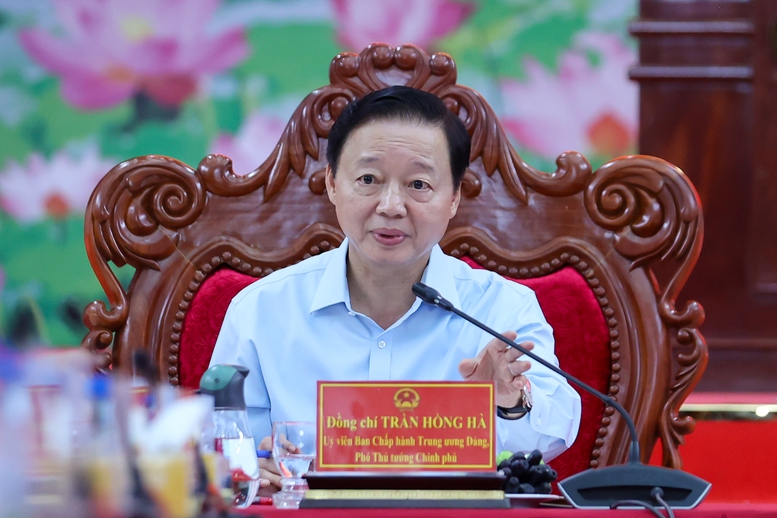 Phó Thủ tướng Trần Hồng Hà phát biểu tại hội nghị - Ảnh: VGP/Nhật Bắc Phó Thủ tướng Trần Hồng Hà phát biểu tại hội nghị - Ảnh: VGP/Nhật Bắc