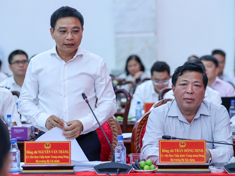 Bộ trưởng Bộ Tài chính Nguyễn Văn Thắng phát biểu tại hội nghị - Ảnh: VGP/Nhật Bắc Bộ trưởng Bộ Tài chính Nguyễn Văn Thắng phát biểu tại hội nghị - Ảnh: VGP/Nhật Bắc