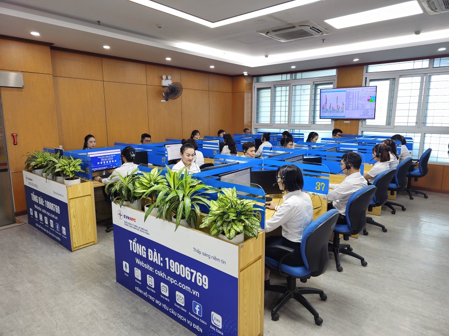 Trung tâm CSKH EVNNPC đảm bảo tiếp nhận mọi yêu cầu của khách hàng toàn miền Bắc