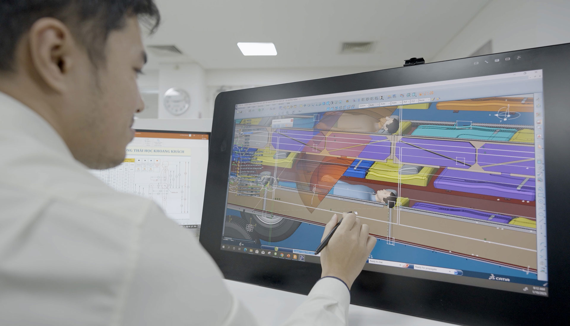 Trung tâm R&D sở hữu đội ngũ chuyên gia và kỹ sư có chuyên môn sâu cùng hệ thống trang thiết bị và các phần mềm thiết kế, mô phỏng tiên tiến Trung tâm R&D sở hữu đội ngũ chuyên gia và kỹ sư có chuyên môn sâu cùng hệ thống trang thiết bị và các phần mềm thiết kế, mô phỏng tiên tiến