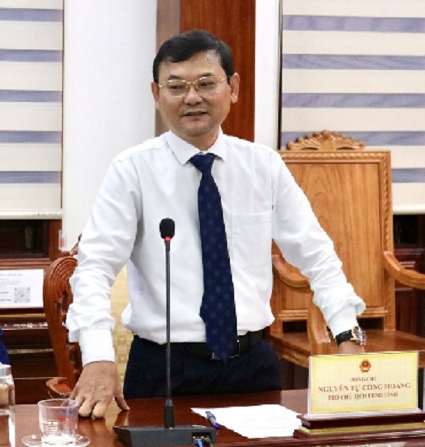 Ông Nguyễn Tự Công Hoàng phát biểu ý kiến chỉ đạo. Ảnh: VPUB