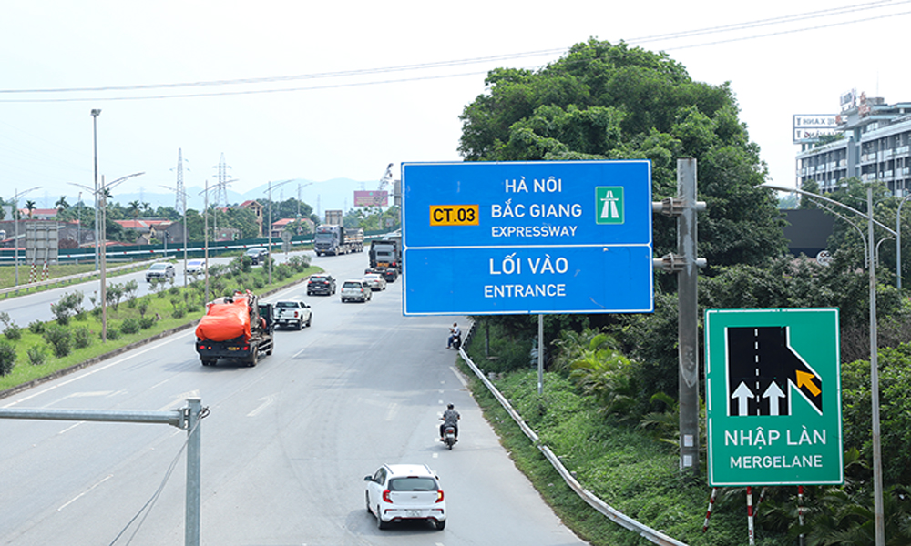 Bắc Ninh: Khẩn trương rà soát, xử lý biển chỉ dẫn, biển báo không còn phù hợp