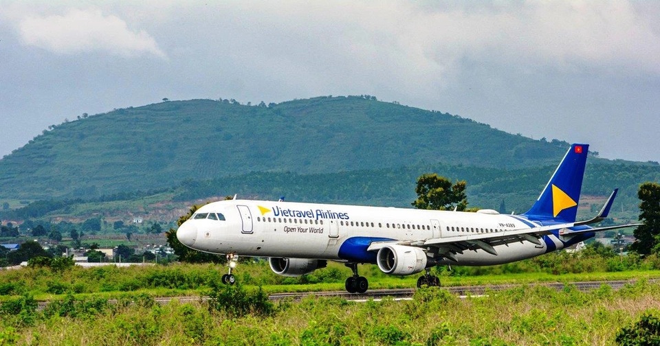 Máy bay gặp sự cố va chạm với chim, hàng loạt chuyến bay của Vietravel Airlines bị hủy
