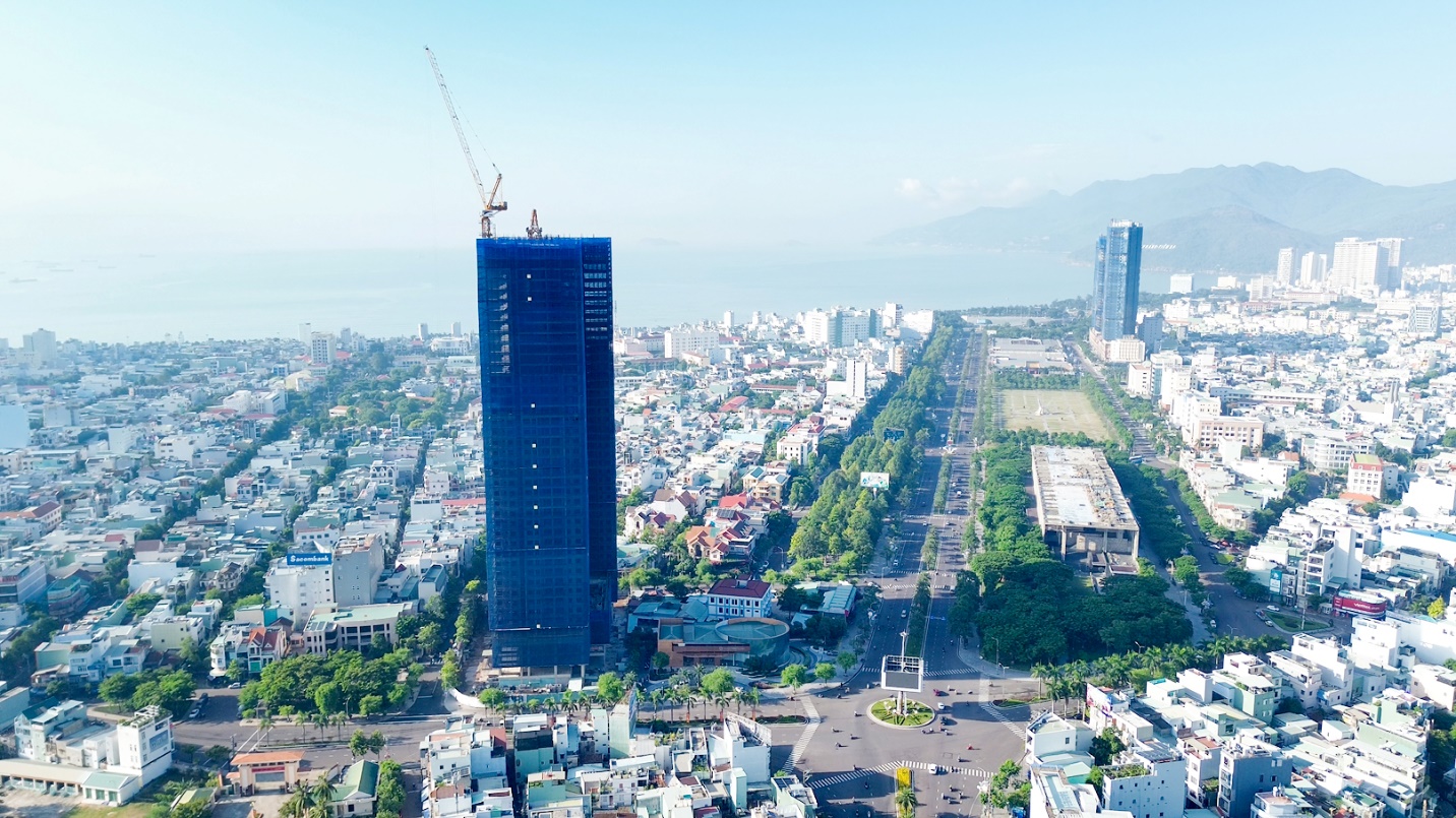 Với khoảng cách chưa đầy 200m đến biển, Grand Center Quy Nhon mở ra tầm nhìn đắt giá hiếm có