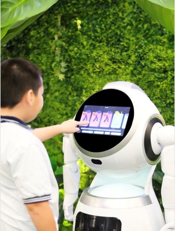 Các hoạt động học tập được thiết kế linh hoạt, tích hợp vào các môn học hiện hành như Khoa học máy tính, Công nghệ thông tin, và Năng lực số.