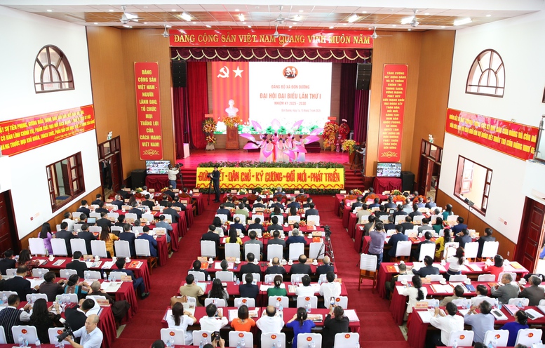 Gần 180 đại biểu chính thức - những đảng viên ưu tú đại diện cho trí tuệ, ý chí và nguyện vọng của 1.172 đảng viên trong toàn Đảng bộ xã Đơn Dương tham dự Đại hội - Ảnh: VGP/Nguyễn Hoàng