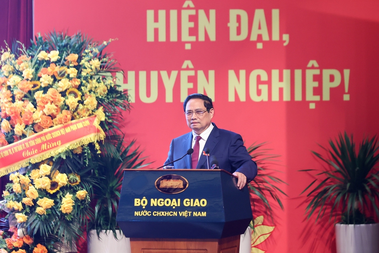 Thủ tướng ghi nhận những thành tích, kết quả mà Đảng bộ Bộ Ngoại giao đã đạt được trong nhiệm kỳ 2020-2025 - Ảnh: VGP/Nhật Bắc