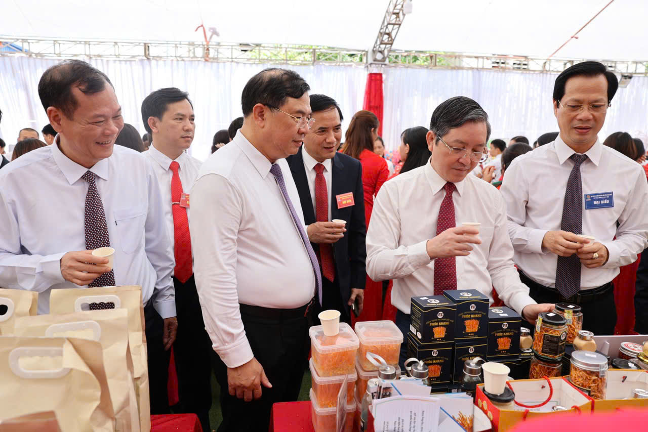 Phúc Khang Nam cung cấp nhiều dòng sản phẩm từ Đông trùng hạ thảo, thương hiệu OCOP 3 sao Phúc Khang Nam cung cấp nhiều dòng sản phẩm từ Đông trùng hạ thảo, thương hiệu OCOP 3 sao