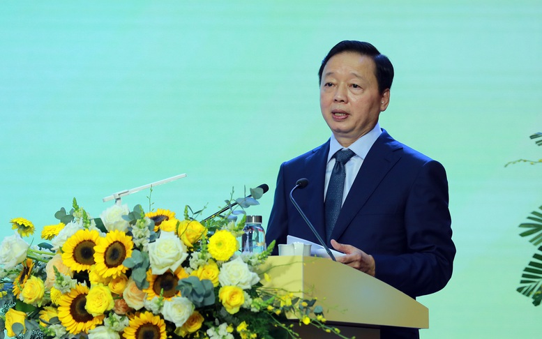Phó Thủ tướng Trần Hồng Hà cho rằng giá trị của Vietnam Airlines không chỉ đến từ hoạt động sản xuất, kinh doanh riêng lẻ của hãng, mà còn phải được tích hợp với các giá trị gia tăng do các ngành kinh tế khác mang lại - Ảnh: VGP/Minh Khôi Phó Thủ tướng Trần Hồng Hà cho rằng giá trị của Vietnam Airlines không chỉ đến từ hoạt động sản xuất, kinh doanh riêng lẻ của hãng, mà còn phải được tích hợp với các giá trị gia tăng do các ngành kinh tế khác mang lại - Ảnh: VGP/Minh Khôi