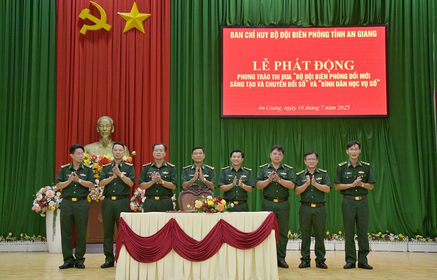 Bộ đội Biên phòng tỉnh An Giang thi đua đổi mới sáng tạo, chuyển đổi số và Bình dân học vụ số