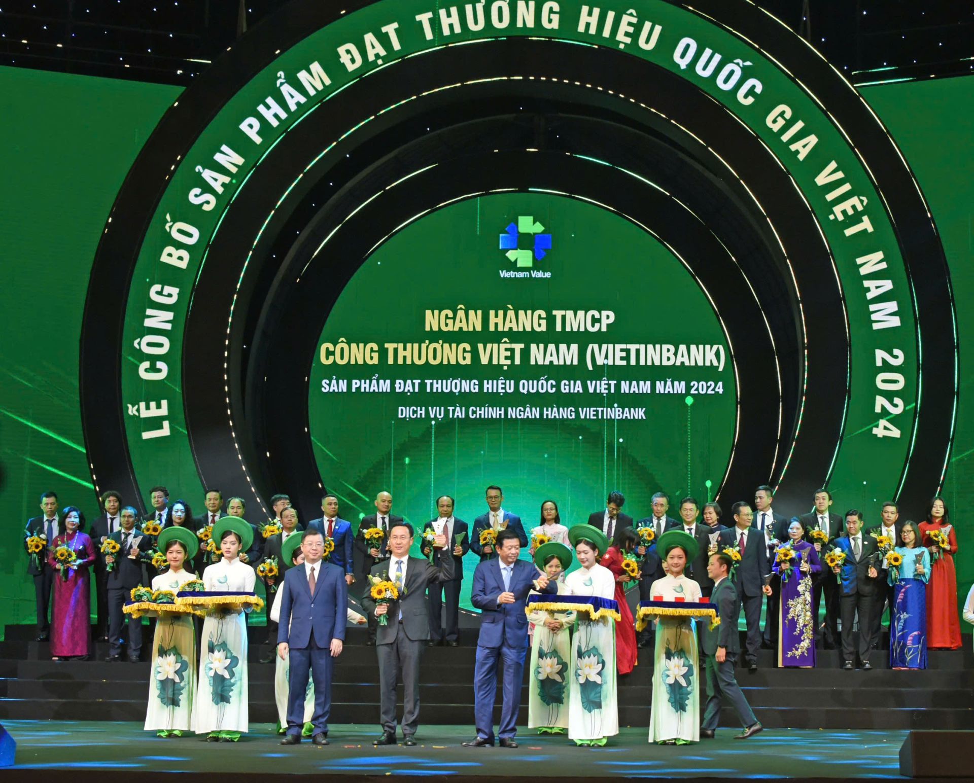 TOP 10 thương hiệu mạnh Việt Nam 2024 - Bài 5: VietinBank đã xây dựng thương hiệu như thế nào?