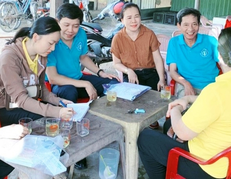 Vận động người dân tham gia BHXH Vận động người dân tham gia BHXH
