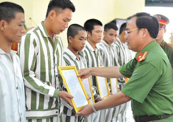 Ảnh tạp chí Tòa án. Ảnh tạp chí Tòa án.