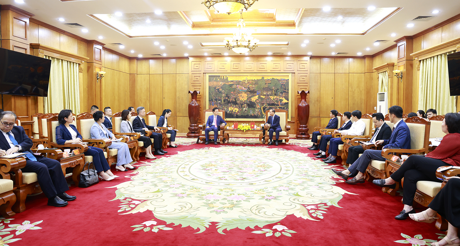 Quang cảnh buổi tiếp và làm việc