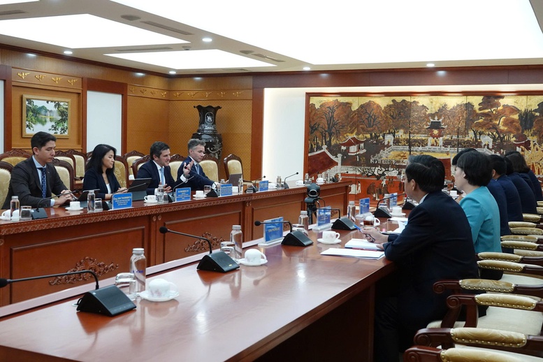 Tại buổi làm việc với FTSE Russell ngày 17/7, Bộ trưởng Bộ Tài chính Nguyễn Văn Thắng khẳng định quyết tâm cải cách thị trường vốn Việt Nam nhằm hướng tới mục tiêu nâng hạng - Ảnh: VGP/HT