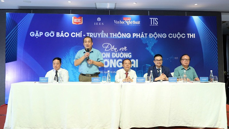 Tổ chức cuộc thi “Đến với Con đường tương lai”