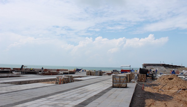 Công trường thi công quảng trường và công trình biểu tượng Tam Thắng