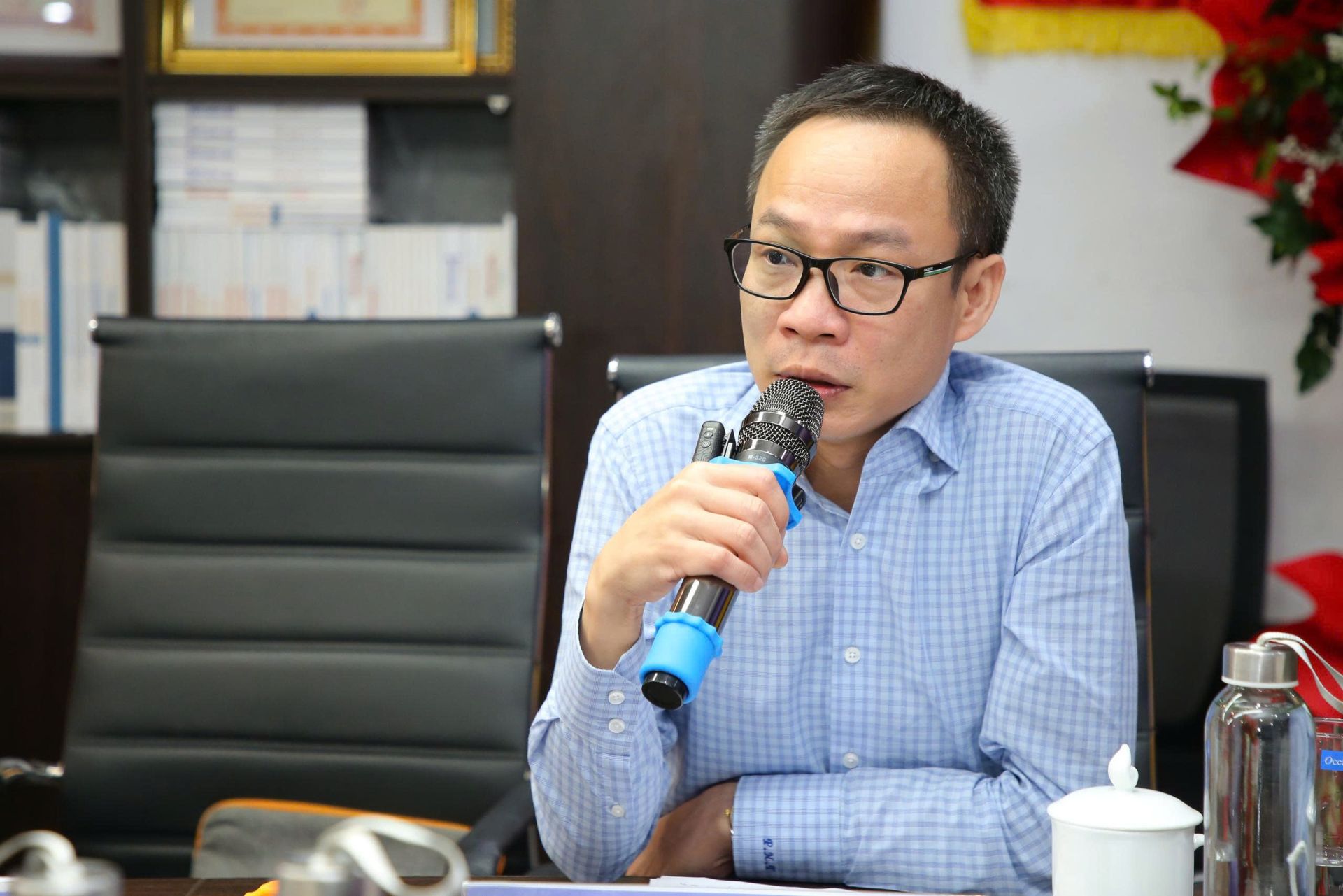 Nhà báo Phạm Nguyễn Toan, Phó Chủ tịch Hiệp hội Bất động sản Việt Nam, Tổng Biên tập Tạp chí điện tử Bất động sản Việt Nam, chia sẻ rằng báo chí hiện đại cần vượt lên khỏi vai trò thông tin đơn thuần. Thay vào đó, phải trở thành “báo chí chuyên gia”, “báo chí dữ liệu” và tiến tới “báo chí giải pháp”.