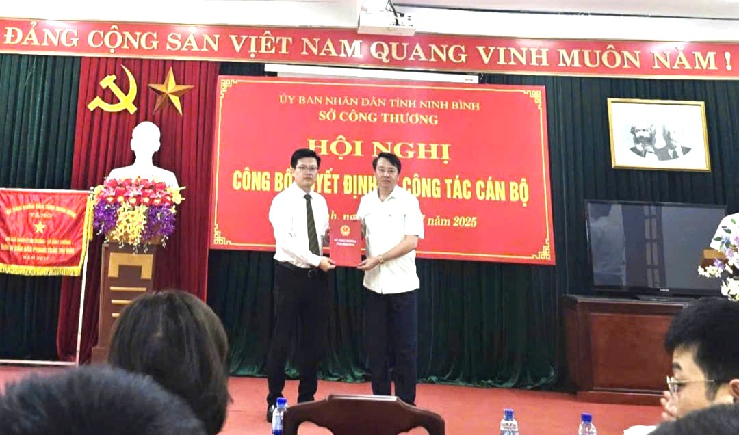 Sở Công Thương Ninh Bình bổ nhiệm lãnh đạo Trung tâm Khuyến công – Xúc tiến thương mại