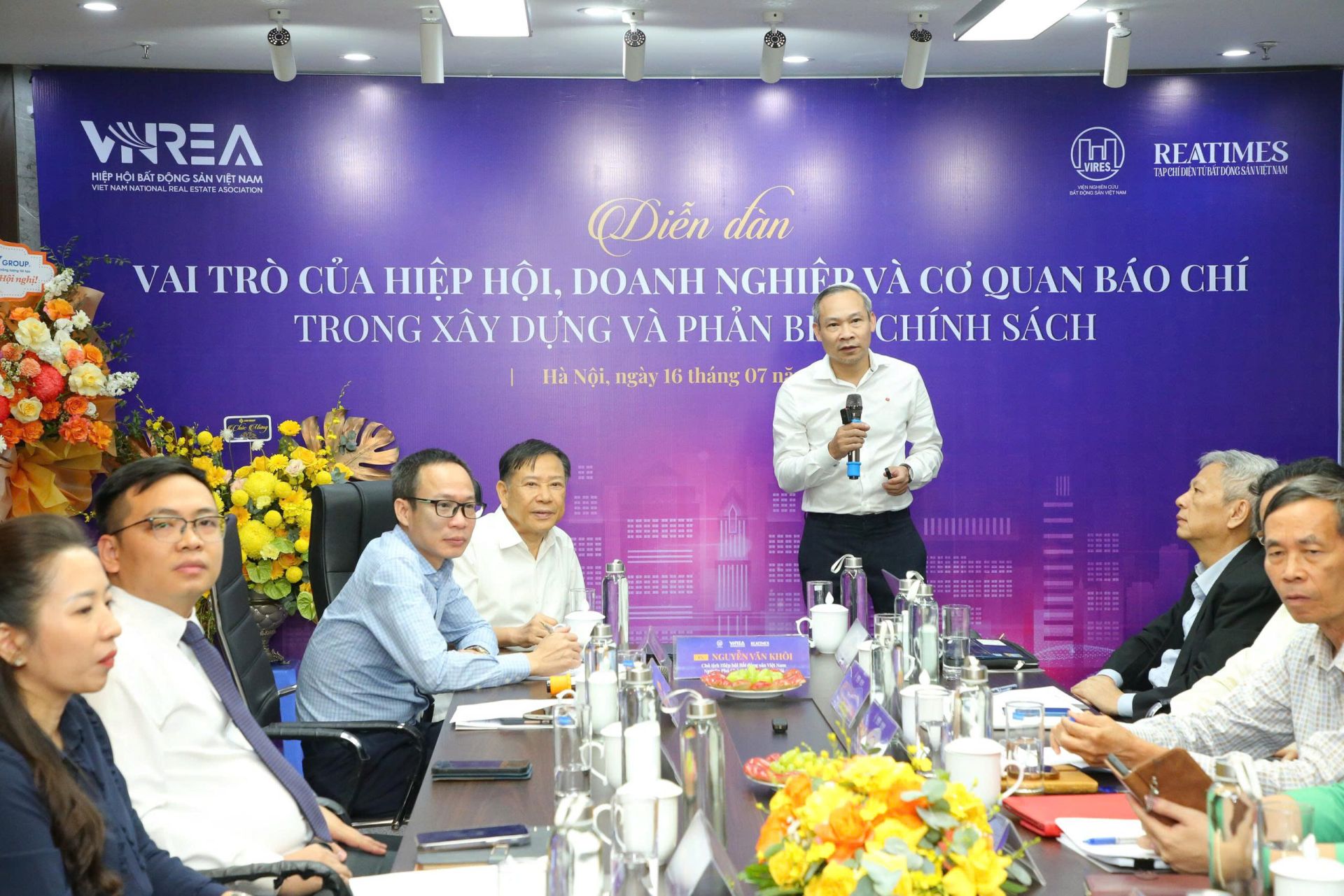 Đại biểu Quốc hội Phan Đức Hiếu, Ủy viên chuyên trách Ủy ban Kinh tế - Tài chính của Quốc hội