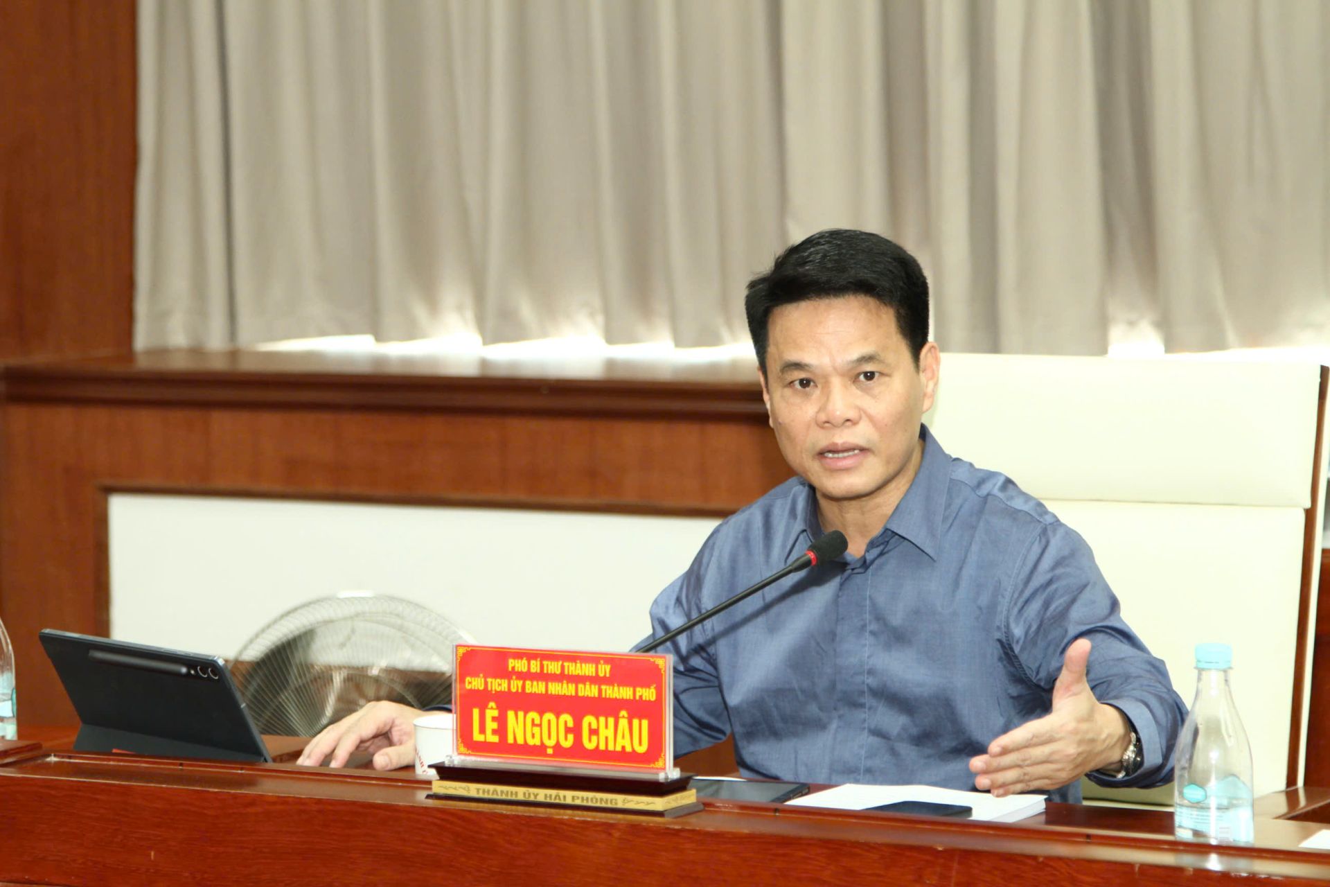 Đồng chí Lê Ngọc Châu, Phó Bí thư Thành ủy, Chủ tịch UBND thành phố phát biểu