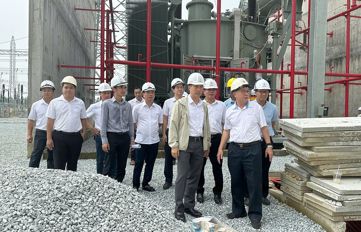Tổng giám đốc EVNNPT đôn đốc tiến độ 4 dự án truyền tải điện tại tỉnh Phú Thọ