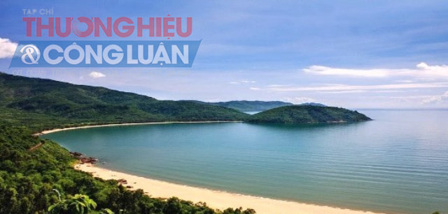 Một góc nhìn từ đèo Hải Vân, thuộc phường Hải Vân, TP. Đà Nẵng.