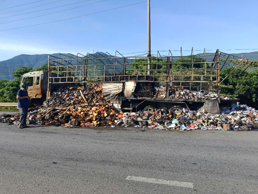 Hiện trường vụ cháy. Hiện trường vụ cháy.