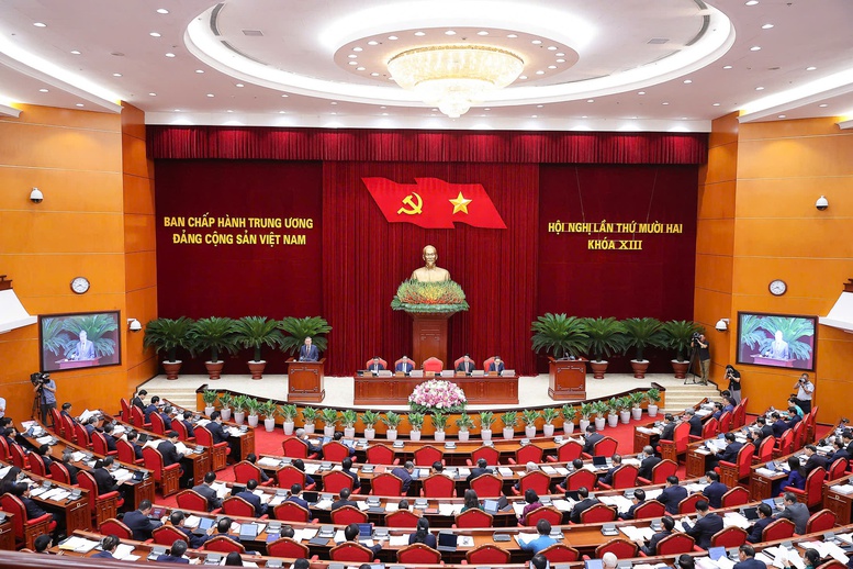 Thông cáo báo chí ngày làm việc thứ nhất Hội nghị Trung ương 12
