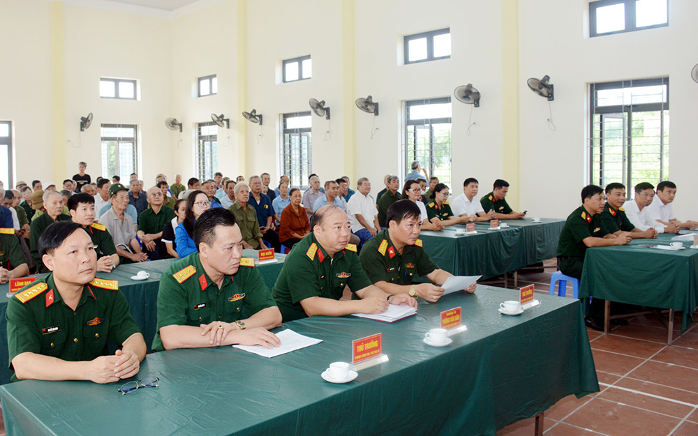 Các đại biểu tham dự chương trình.