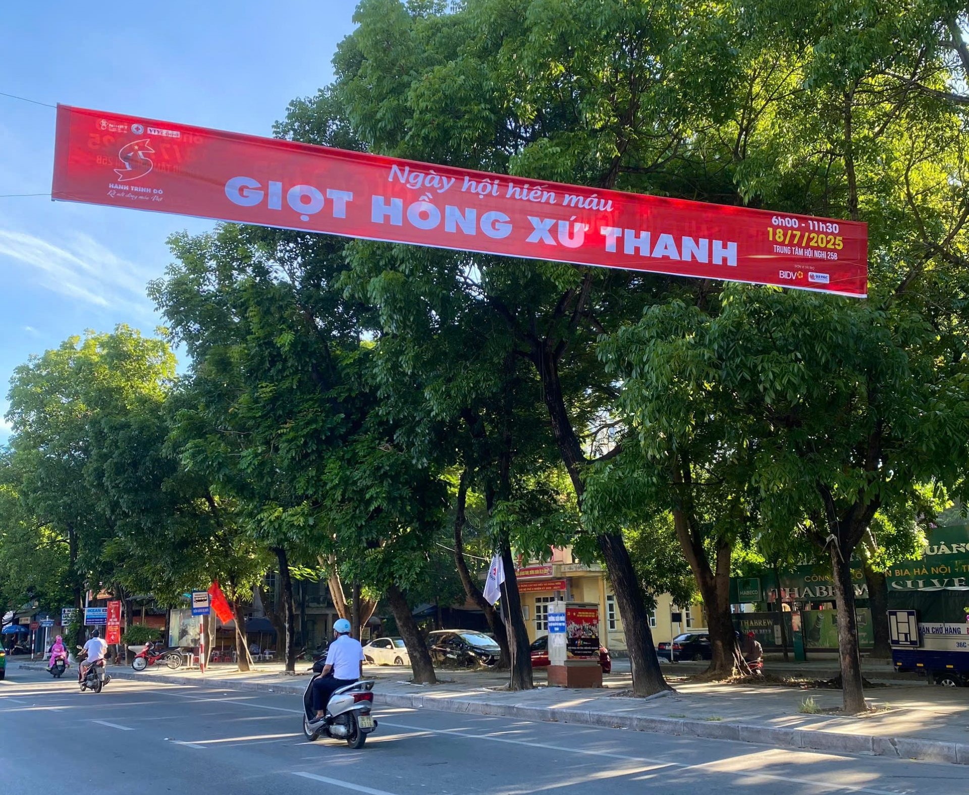 Tiếp nhận 1.300 đơn vị máu tại ngày hội “Giọt hồng Xứ Thanh"