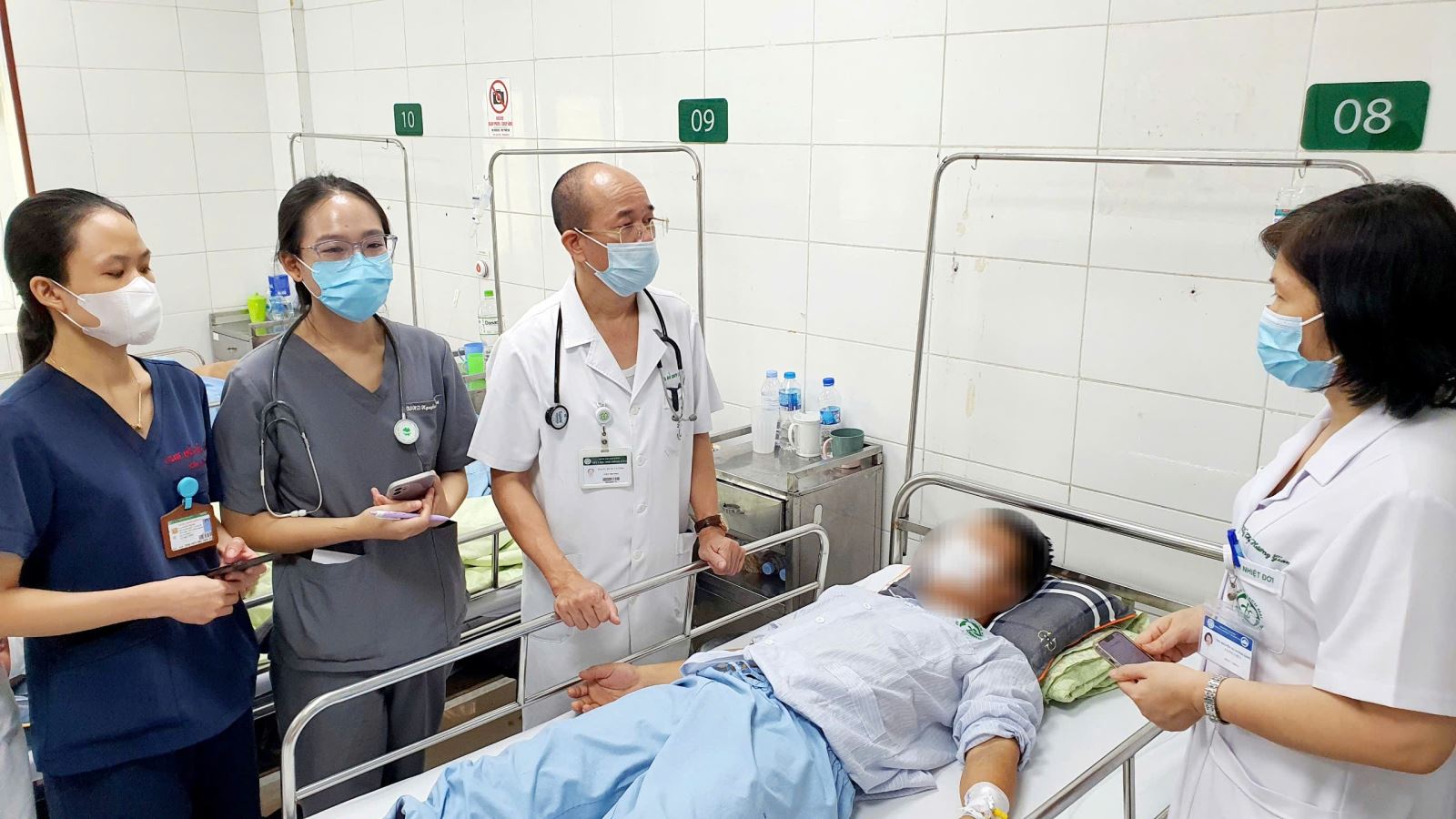 Một trường hợp nhiễm liên cầu lợn nguy kịch điều trị tại Bệnh viện Bạch Mai.