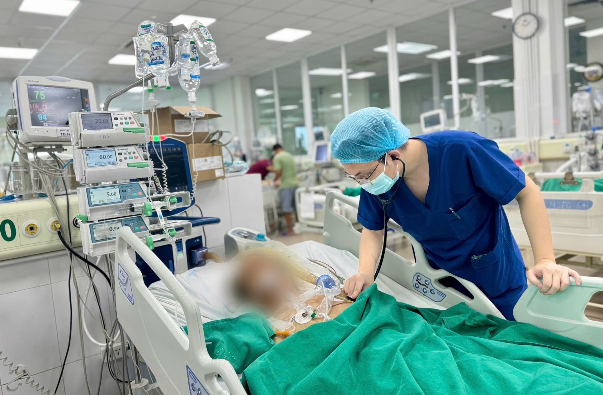 Liên tiếp các ca nguy kịch, biến chứng xơ gan do rượu
