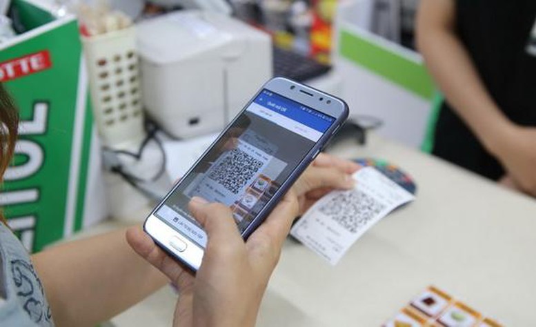 Tổng thời gian gián đoạn cung ứng toàn bộ dịch vụ thanh toán, dịch vụ trung gian thanh toán trực tuyến không vượt quá 04 giờ/năm, thời gian gián đoạn cung ứng dịch vụ không vượt quá 30 phút/lần...(Ảnh minh họa) Tổng thời gian gián đoạn cung ứng toàn bộ dịch vụ thanh toán, dịch vụ trung gian thanh toán trực tuyến không vượt quá 04 giờ/năm, thời gian gián đoạn cung ứng dịch vụ không vượt quá 30 phút/lần...(Ảnh minh họa)