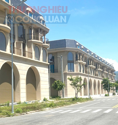 . Dự án này được phê duyệt quy hoạch chi tiết 1/500 từ năm 2011, diện tích 78,3 ha; đến năm 2019 điều chỉnh còn gần 70 ha để làm khu tái định cư.