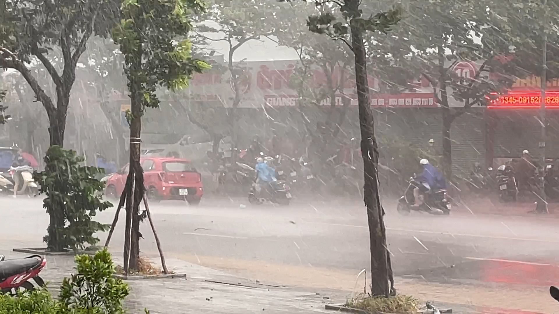 Dự báo thời tiết 10 ngày tới từ đêm 20/7 đến ngày 30/7 cho Hà Nội và cả nước