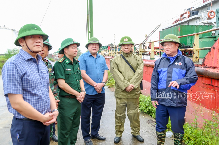 Chủ tịch UBND tỉnh Hưng Yên kiểm tra công tác ứng phó với bão số 3