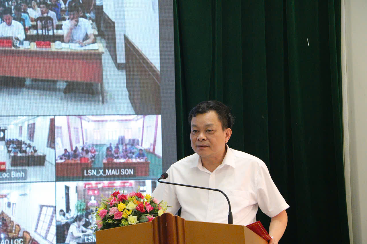 Trưởng Ban Tuyên giáo và Dân vận Tỉnh ủy Lạng Sơn Nguyễn Quốc Khánh phát biểu tại hội nghị