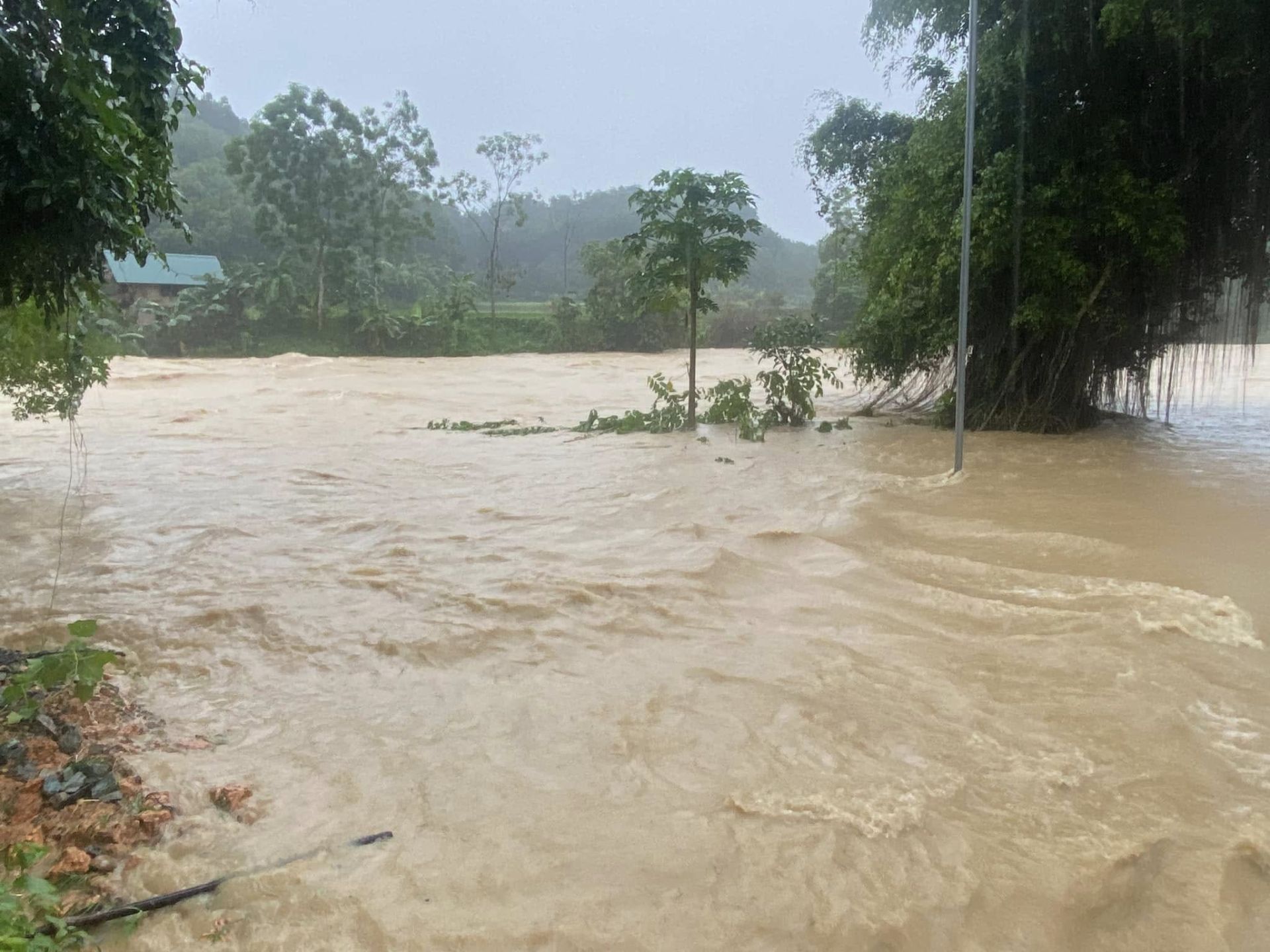 Nhiều khu vực bị ngập