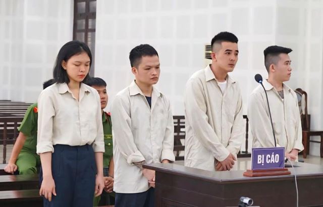 Các bị cáo tại phiên tòa. Các bị cáo tại phiên tòa.