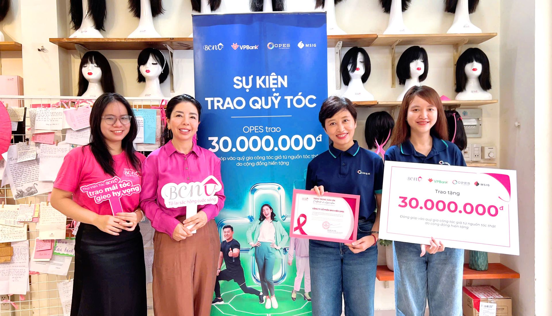OPES cùng với VPBank và MSIG tham gia hoạt động gây quỹ tóc cho bệnh nhân ung thư