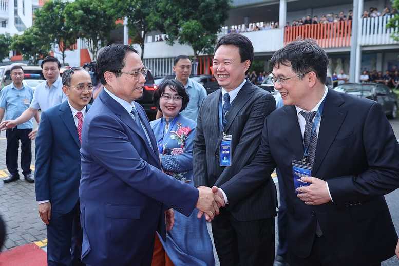 Thủ tướng Phạm Minh Chính dự lễ công bố quyết định của Thủ tướng Chính phủ về việc chuyển Trường Đại học Phenikaa thành Đại học Phenikaa - Ảnh: VGP/Nhật Bắc