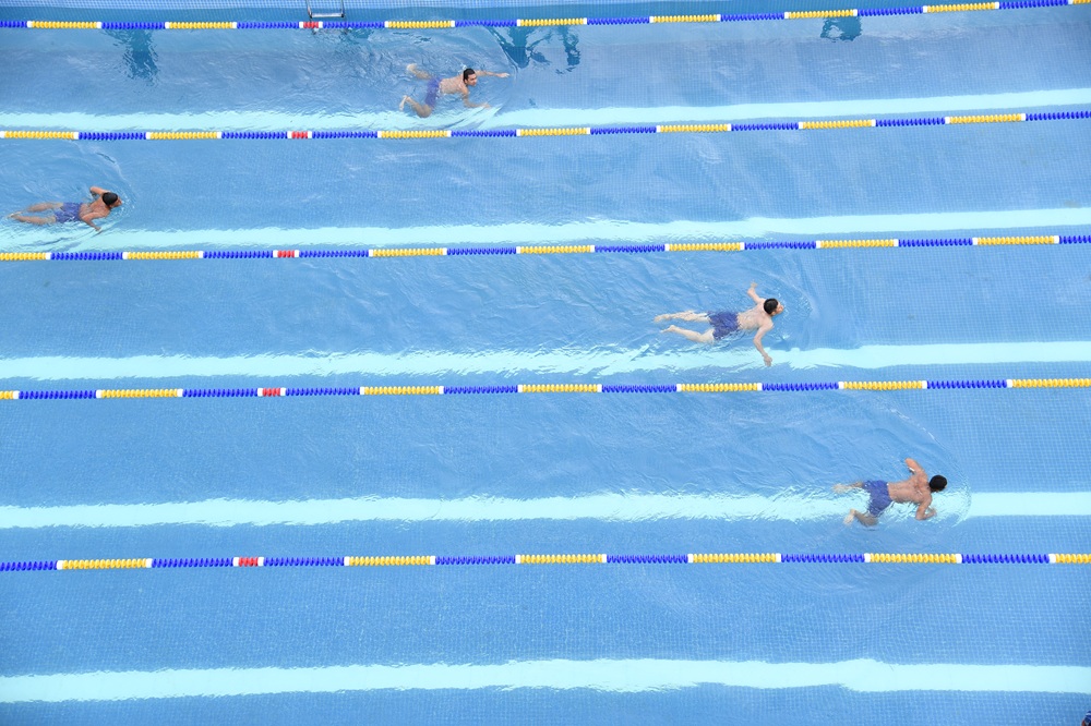 Bộ Tư lệnh Vùng Cảnh sát biển 4 tổ chức huấn luyện bơi cho cán bộ, chiến sĩ