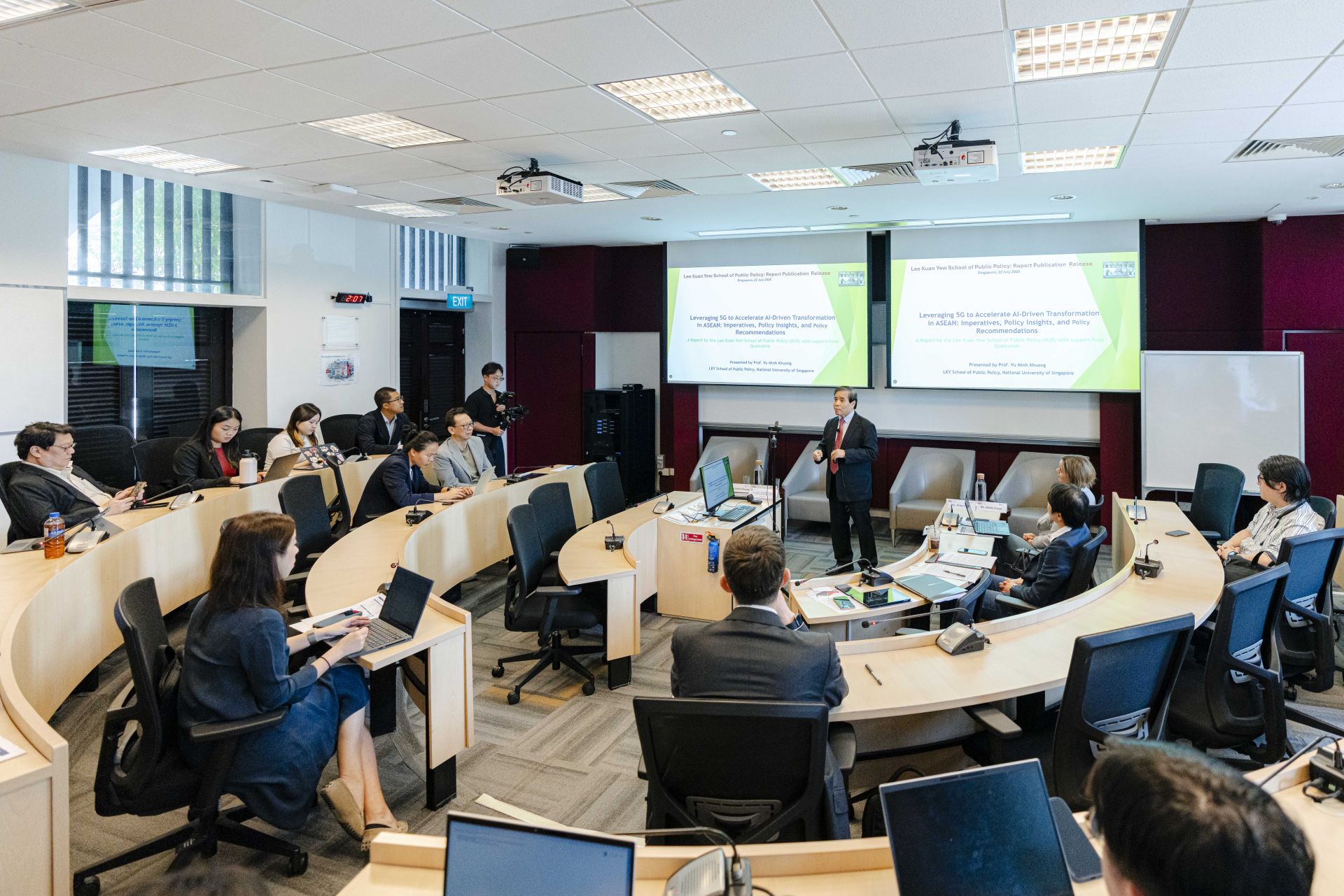 Trường Chính sách Công Lý Quang Diệu công bố lộ trình chuyển đổi 5G-AI: Cơ hội 130 tỷ USD cho ASEAN đến năm 2030