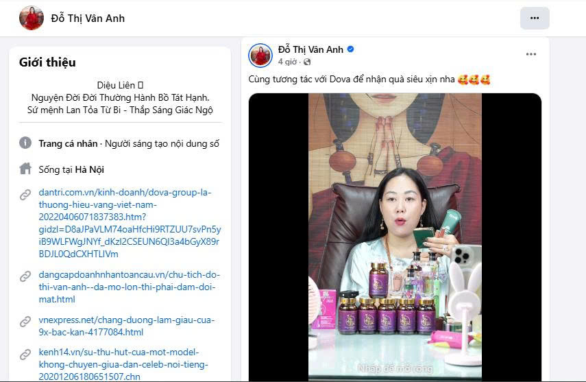 Trên facebook ngày 23/7, tài khoản có tên Đỗ Thị Vân Anh (được biết đến với cương vị là người sáng lập DOVA Group) phát trực tiếp giới thiệu bán các sản phẩm tới người xem