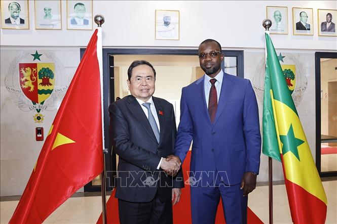 Chủ tịch Quốc hội Trần Thanh Mẫn hội kiến Thủ tướng Senegal Ousmane Sonko