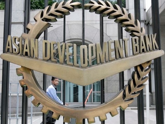 Chuyên gia ADB nhận định kinh tế Việt Nam được kỳ vọng vẫn sẽ vững vàng trong năm 2025. Ảnh internet.