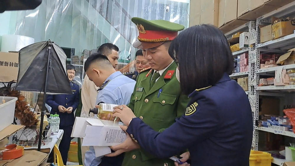 Bắc Ninh: Xử phạt đối tượng kinh doanh mỹ phẩm không rõ nguồn gốc