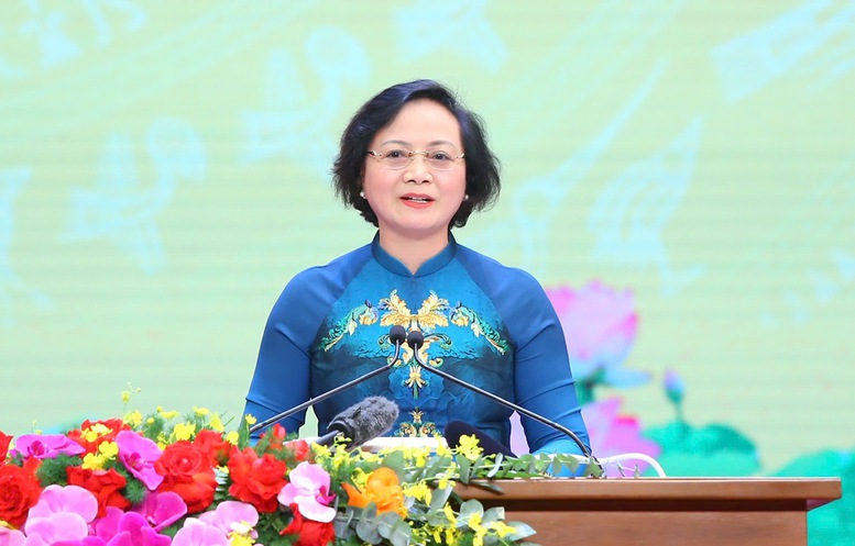 Bộ Nội vụ Phạm Thị Thanh Trà phát biểu tại cuộc gặp mặt. Bộ Nội vụ Phạm Thị Thanh Trà phát biểu tại cuộc gặp mặt.